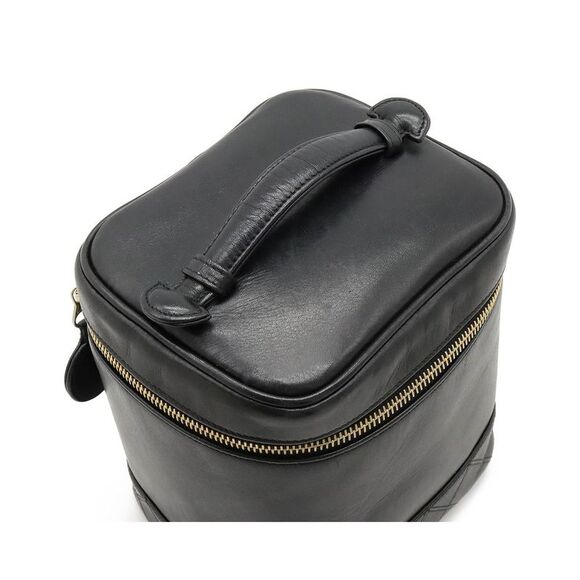 Pre Loved Chanel  Black Leather Vanity Case - Picture 5 of 8